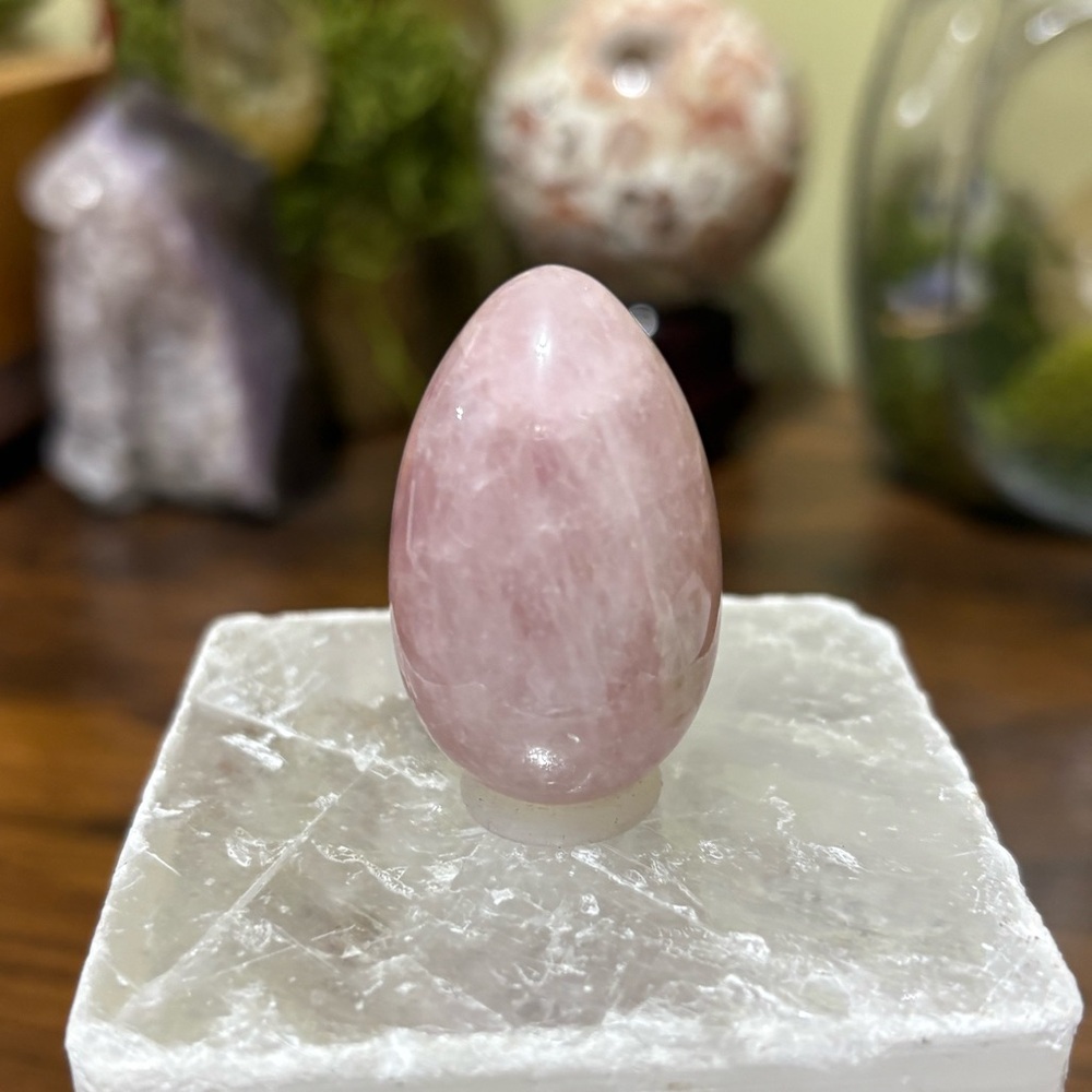 Rose quartz crystal egg carving